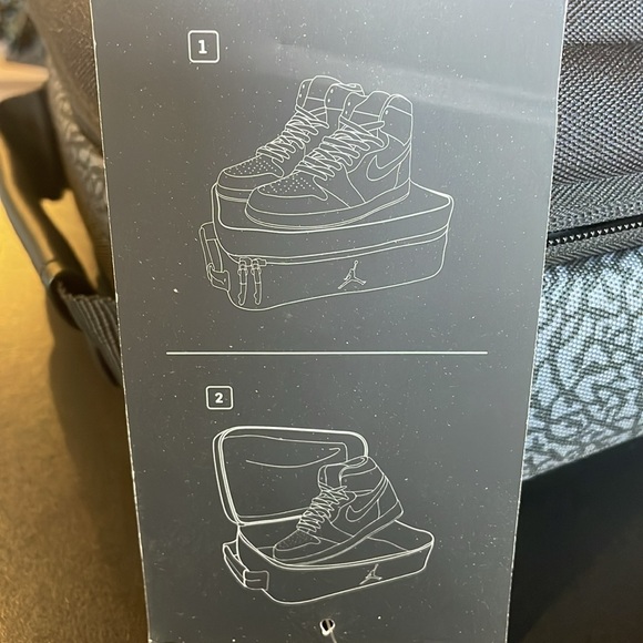 Jordan Shoe Box Bag NWT Black/Red - Picture 7 of 8